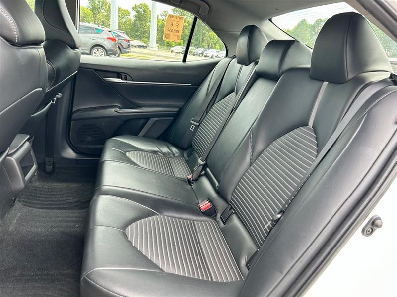 2018 TOYOTA CAMRY SE