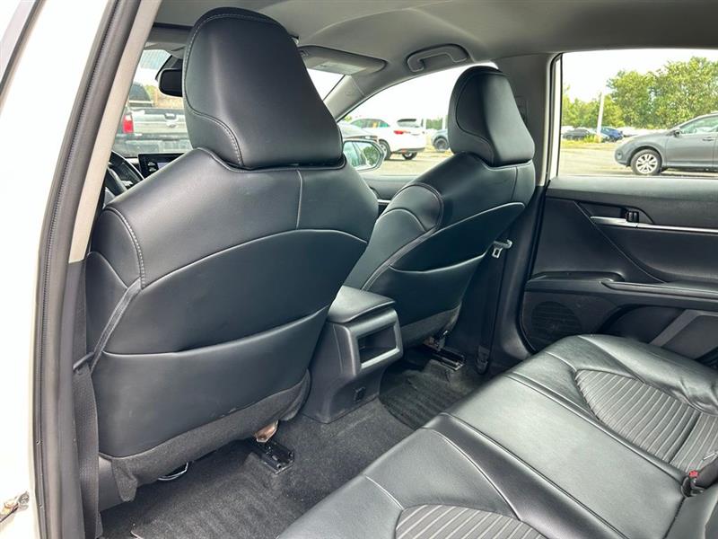 2018 TOYOTA CAMRY SE