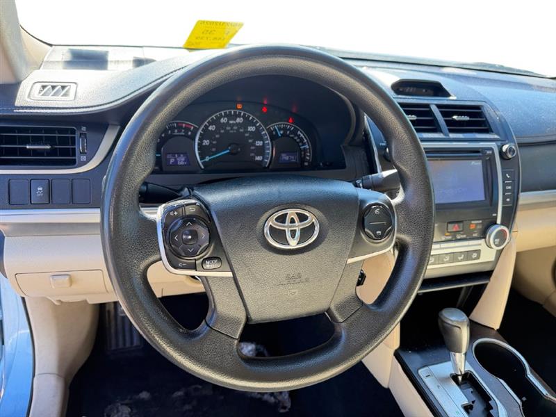 2013 TOYOTA CAMRY LE