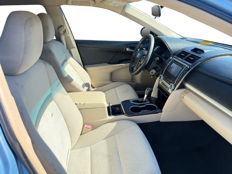 2013 TOYOTA CAMRY LE