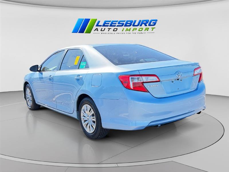 2013 TOYOTA CAMRY LE