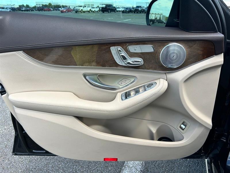 2015 MERCEDES-BENZ C300 