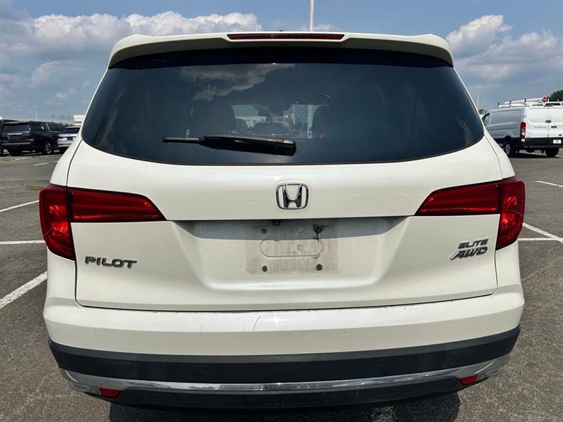 2017 HONDA PILOT ELITE