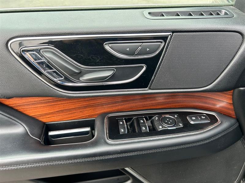 2018 LINCOLN NAVIGATOR SELECT