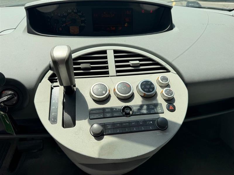 2004 NISSAN QUEST SL