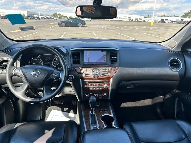 2018 NISSAN PATHFINDER PLATINUM