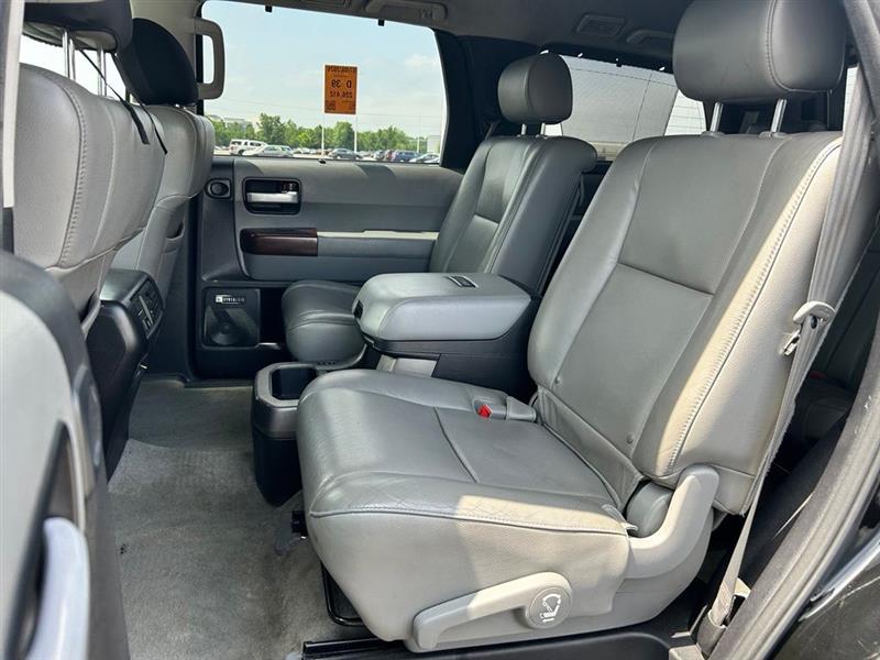 2011 TOYOTA SEQUOIA PLATINUM