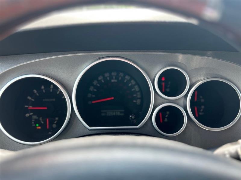 2011 TOYOTA SEQUOIA PLATINUM