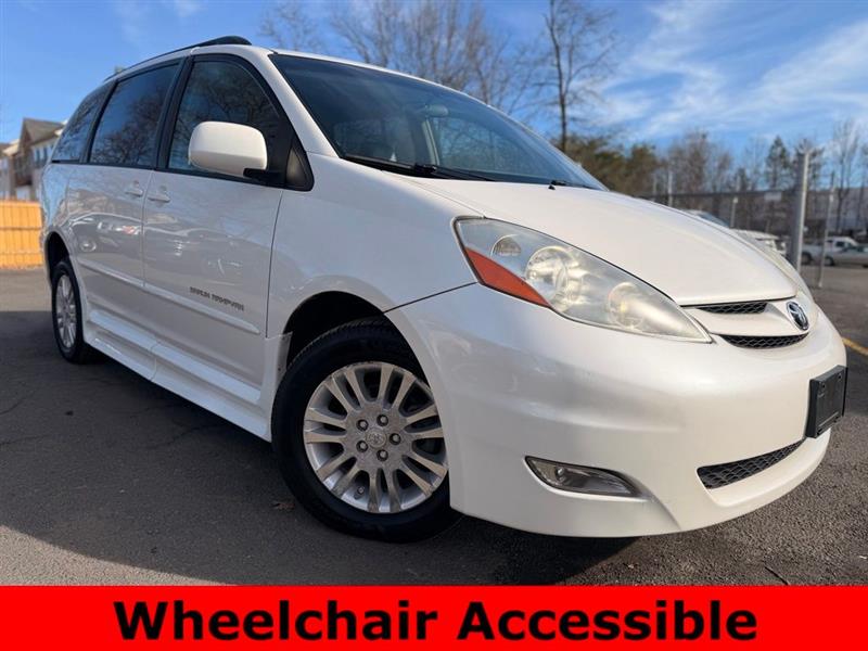 2009 TOYOTA SIENNA XLE