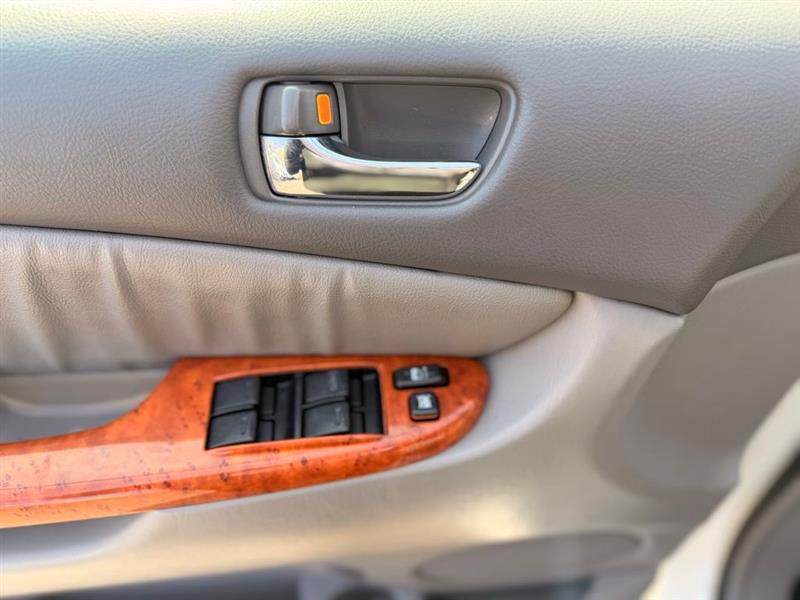 2009 TOYOTA SIENNA XLE