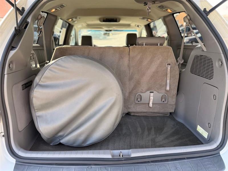 2009 TOYOTA SIENNA XLE