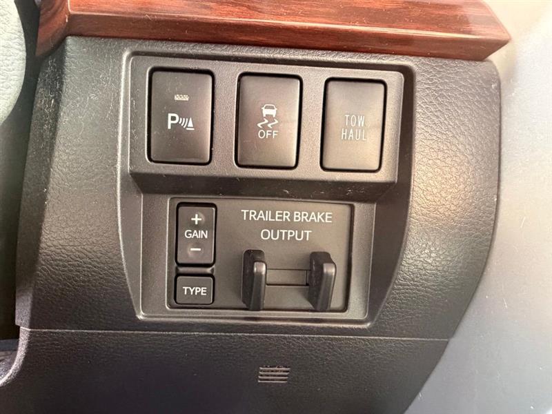 2016 TOYOTA TUNDRA LIMITED