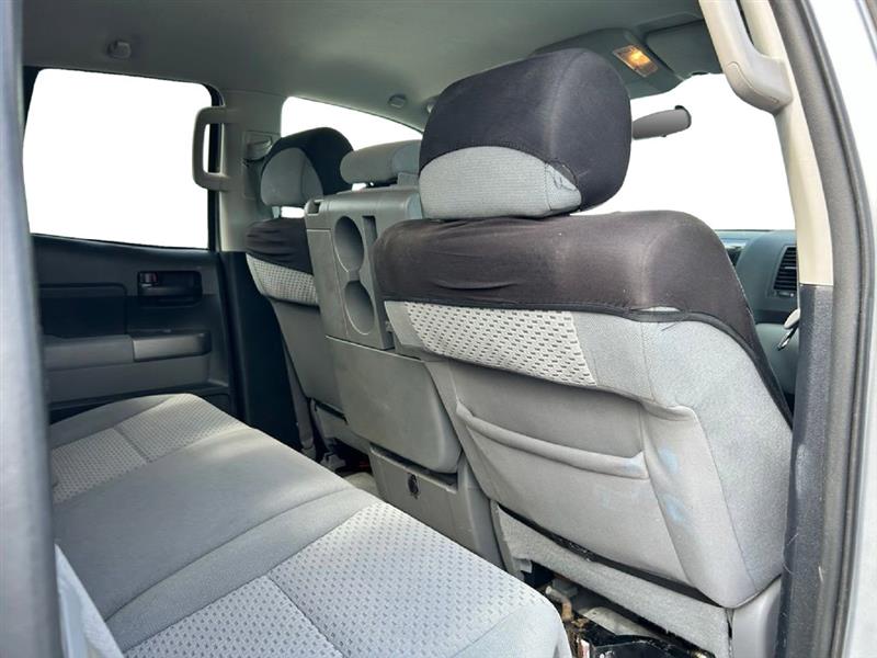 2011 TOYOTA TUNDRA 