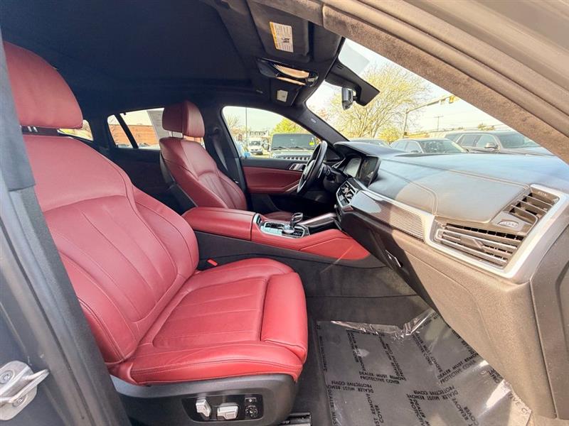 2022 BMW X6 M50I