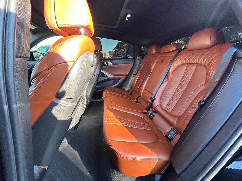 2021 BMW X6 M50I