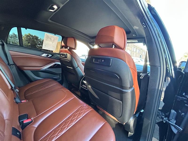 2021 BMW X6 M50I