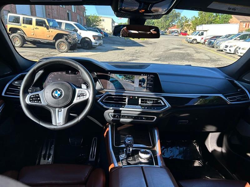 2021 BMW X6 M50I