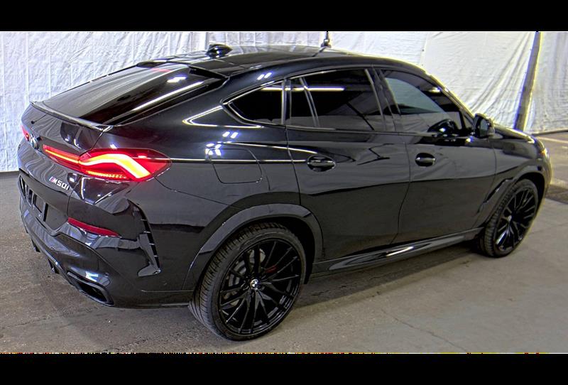 2021 BMW X6 M50I