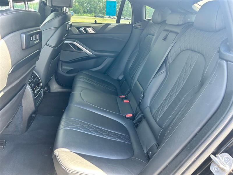 2022 BMW X6 M50I