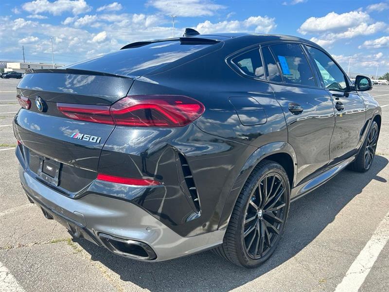 2022 BMW X6 M50I