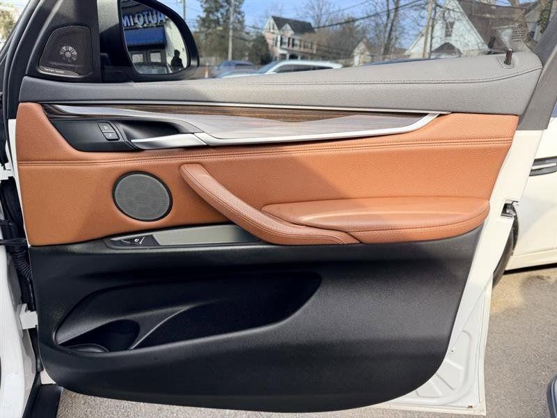 2016 BMW X6 XDRIVE50I