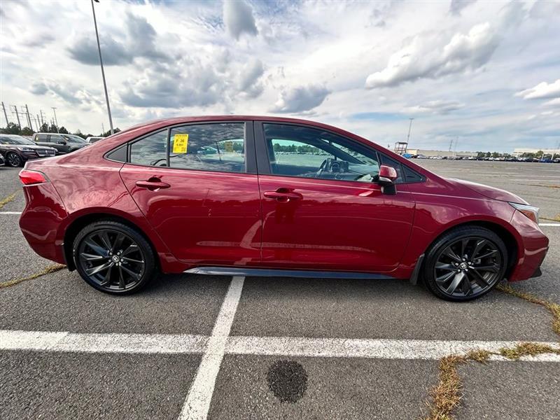 2025 TOYOTA COROLLA SE