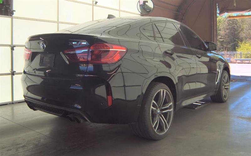 2015 BMW X6 M 