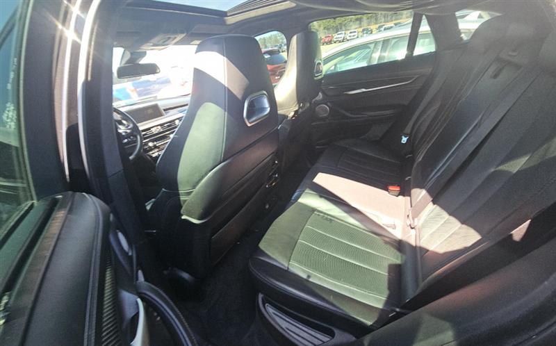 2015 BMW X6 M 