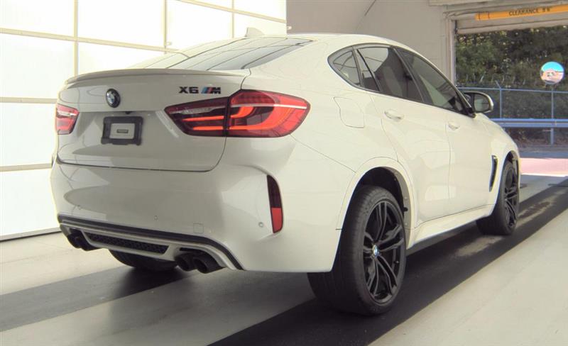 2017 BMW X6 M 