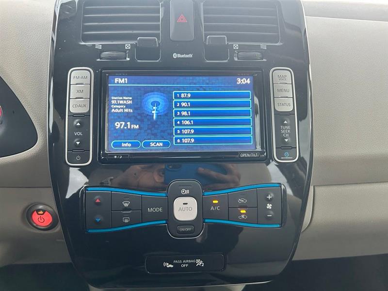2012 NISSAN LEAF SL