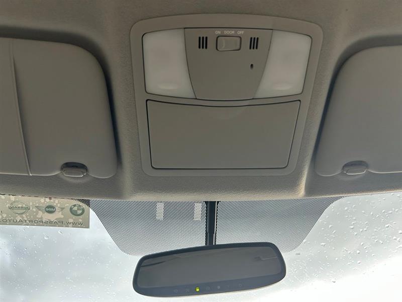 2012 NISSAN LEAF SL