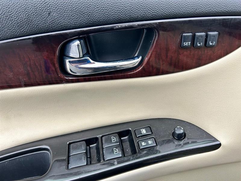 2017 INFINITI QX50 