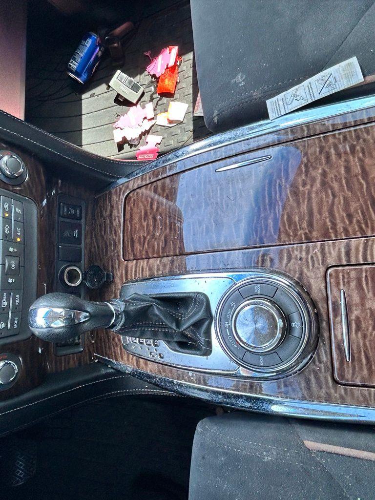 2017 NISSAN ARMADA SV