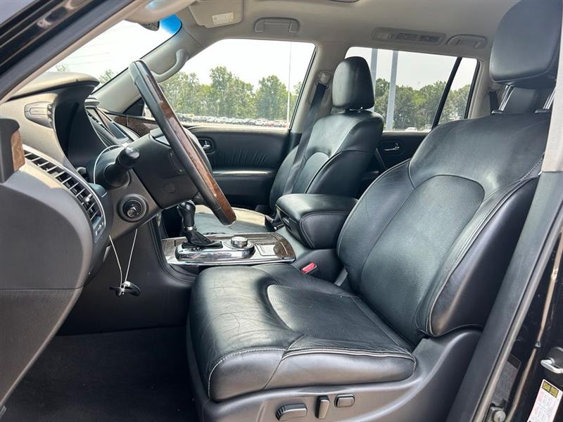 2017 INFINITI QX80 