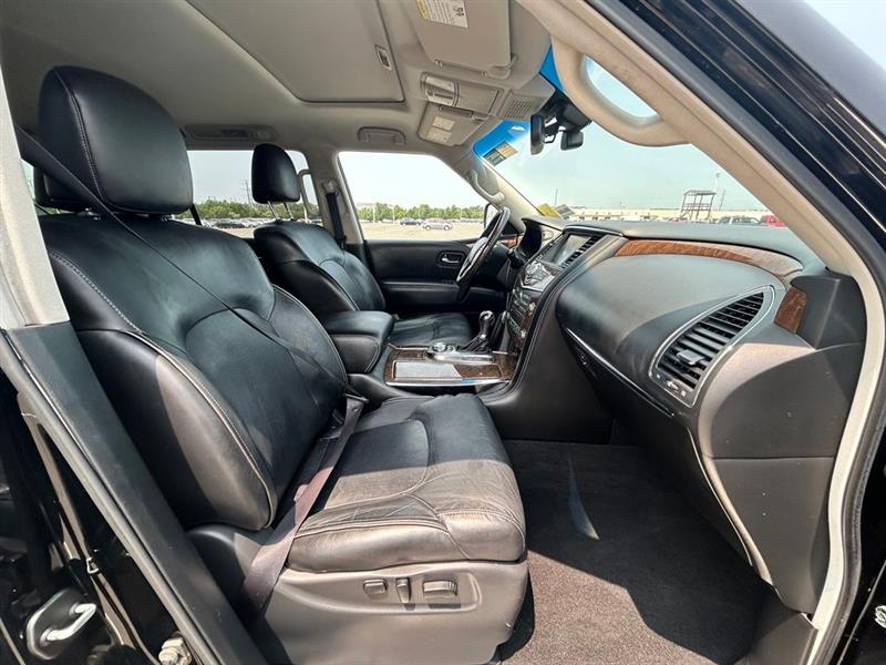 2017 INFINITI QX80 