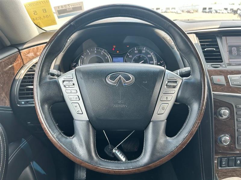 2017 INFINITI QX80 