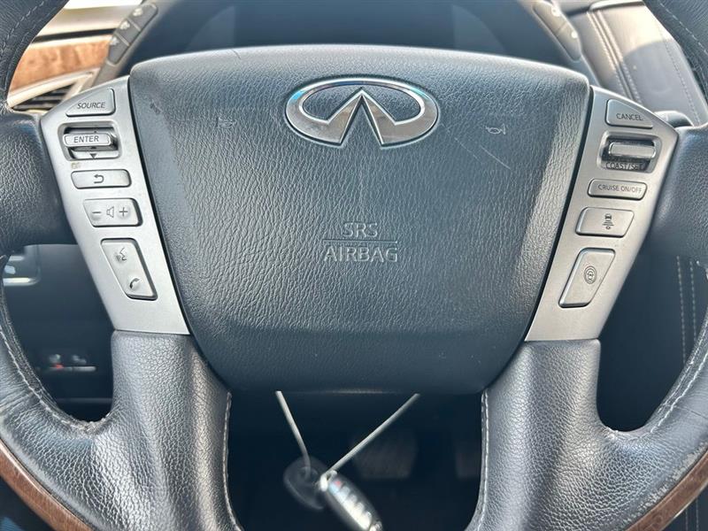 2017 INFINITI QX80 