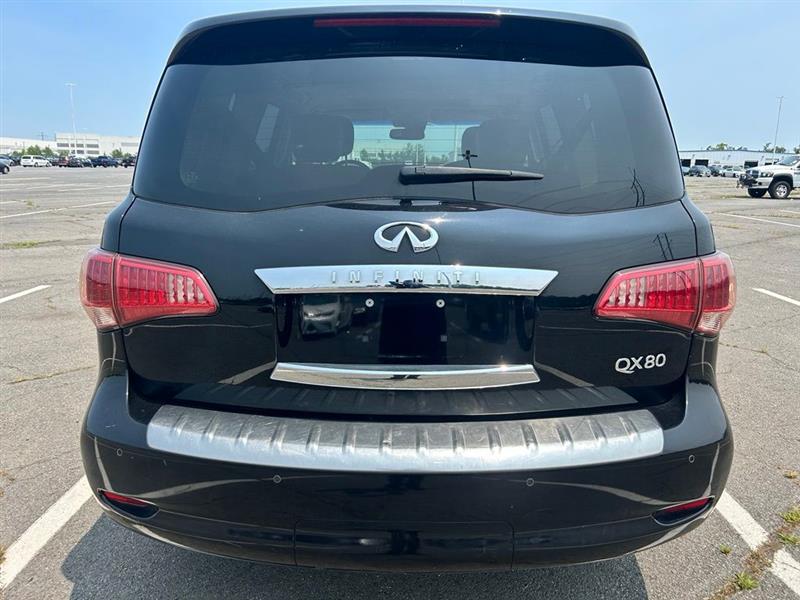 2017 INFINITI QX80 