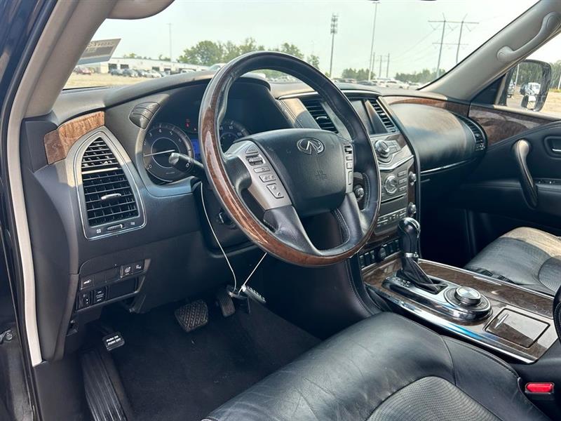 2017 INFINITI QX80 