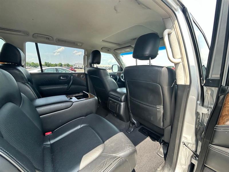 2017 INFINITI QX80 