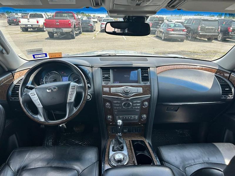 2017 INFINITI QX80 