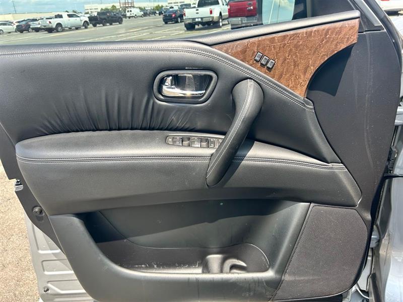 2017 INFINITI QX80 