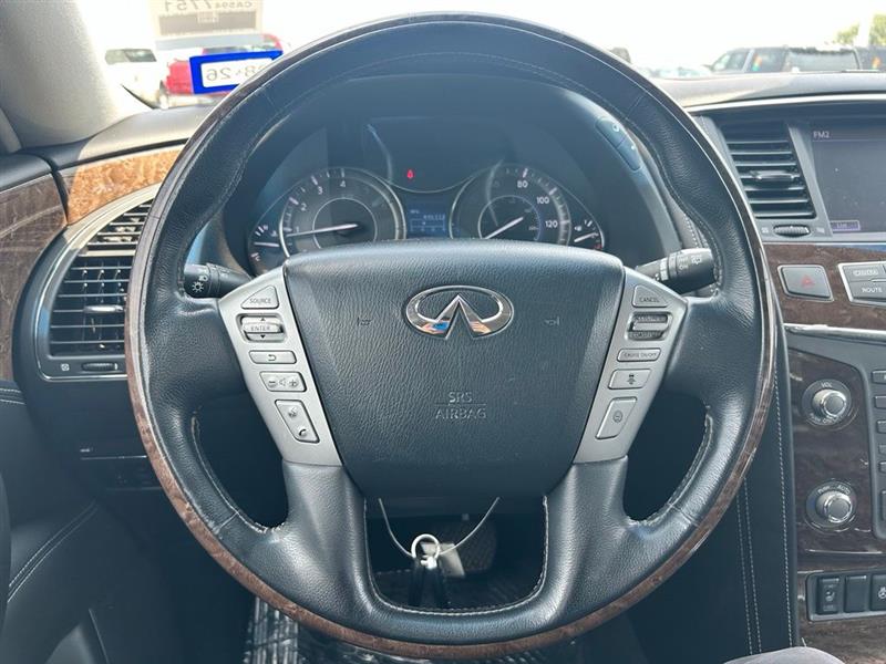 2017 INFINITI QX80 