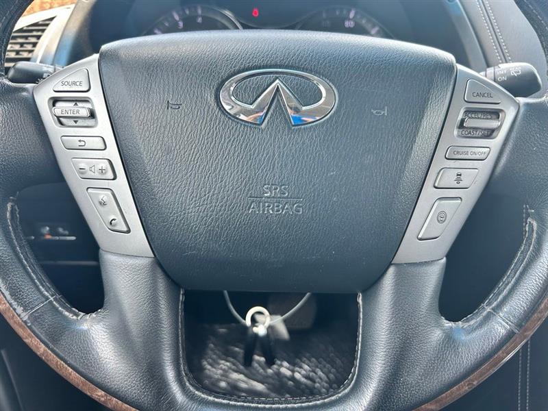 2017 INFINITI QX80 