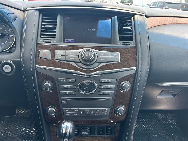 2017 INFINITI QX80 