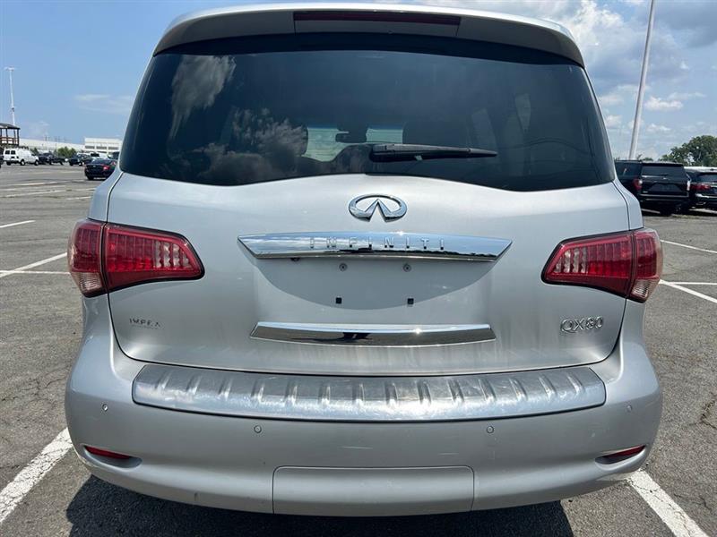 2017 INFINITI QX80 