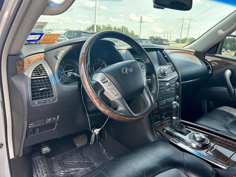 2017 INFINITI QX80 