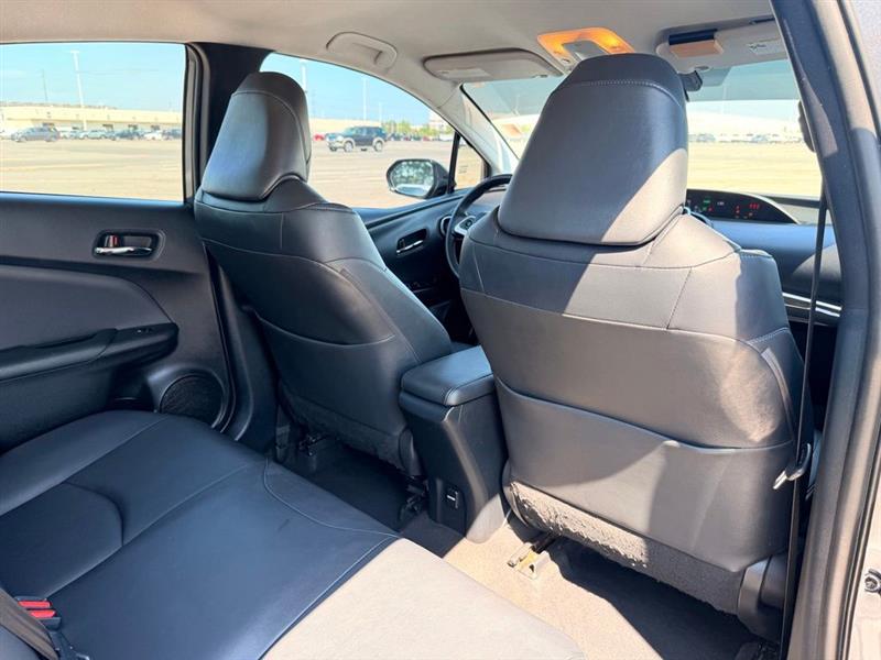 2018 TOYOTA PRIUS FOUR TOURING