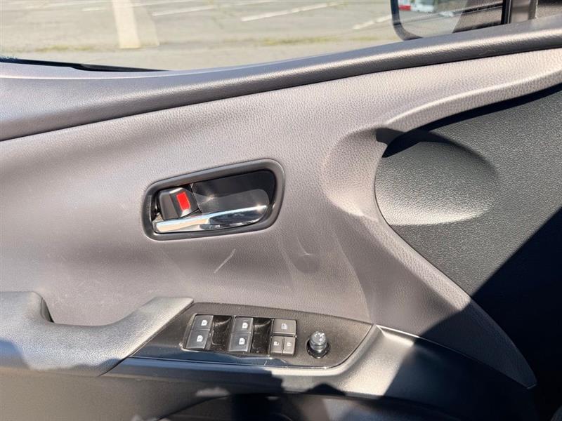 2018 TOYOTA PRIUS FOUR TOURING