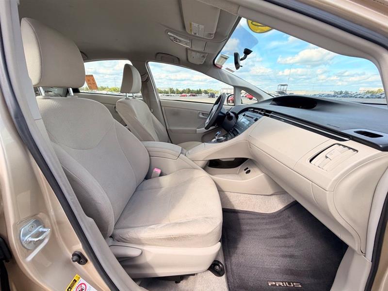 2010 TOYOTA PRIUS III